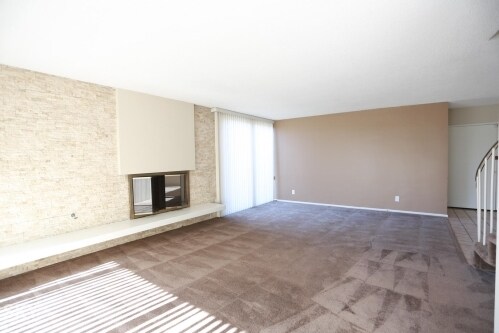 Building Photo - 500 S Inglewood Ave