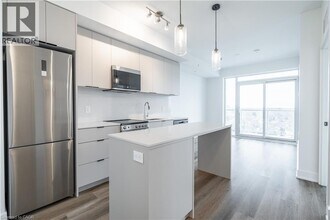 Building Photo - 2088 James St