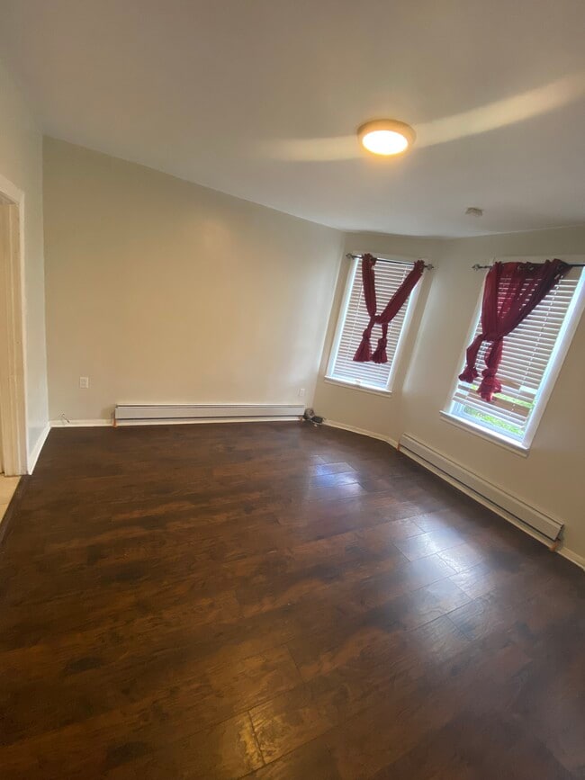 Living Room - 129 W 3rd Ave