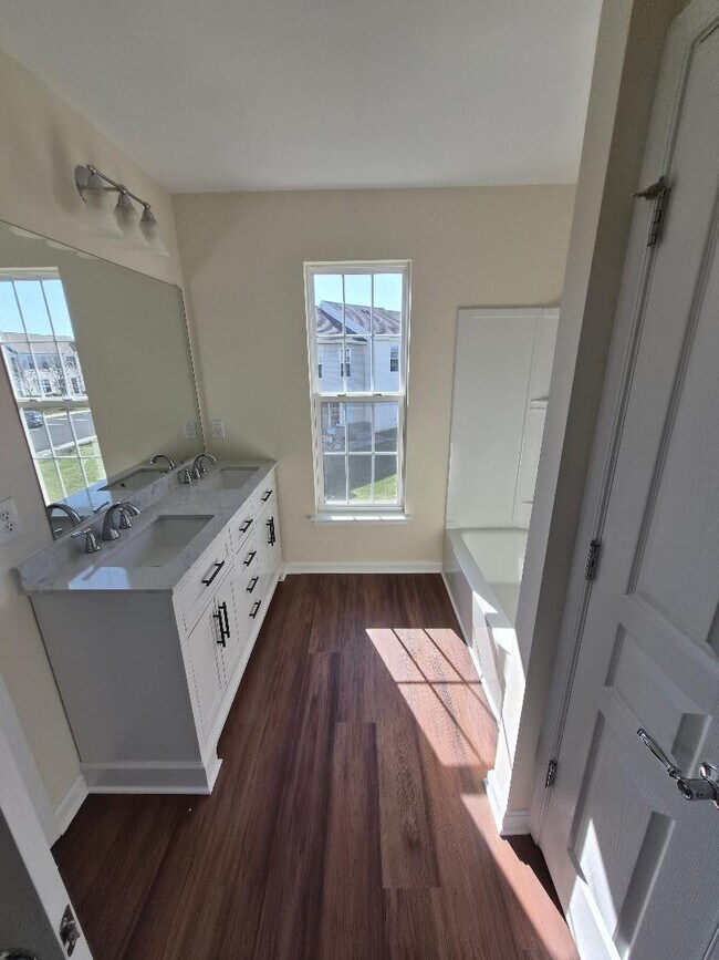 Foto del edificio - 8428 Saylor Ct