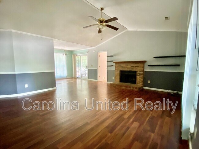 Foto del edificio - 3914 Aster Dr