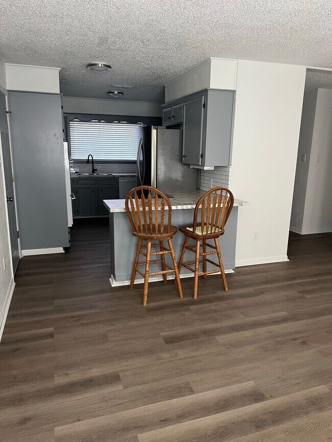 Building Photo - GREAT HOME IN CLYDE