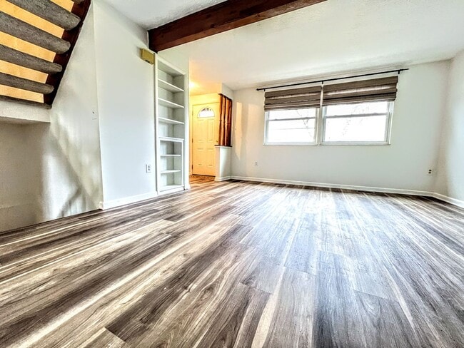 Building Photo - Spacious 3BR w/ Garage & Central AC – Near Pittsburgh Airport