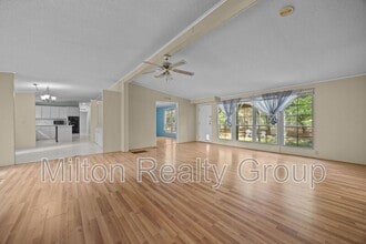 Building Photo - 415 Wire Rd