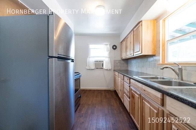 Building Photo - 4607 N G St
