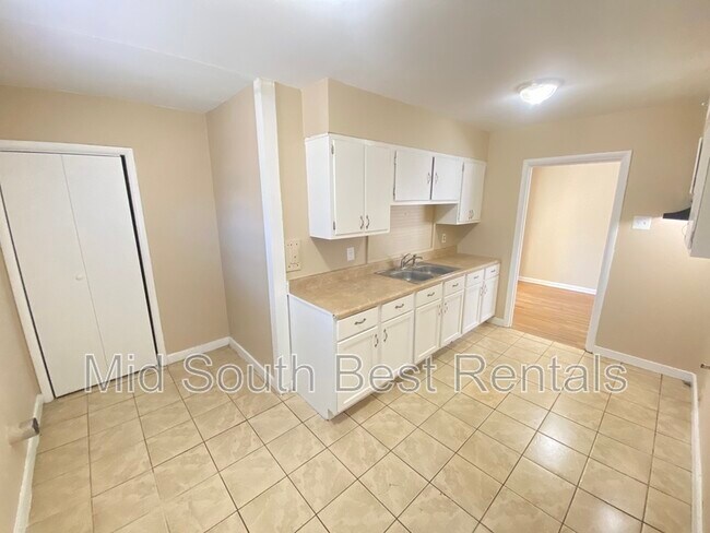 Foto del edificio - 3640 Bishops Bridge Rd