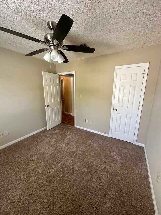 Foto del edificio - 3 Bedroom, 2 bath home in Remerton, Ga