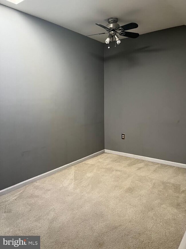 Foto del edificio - 13014 Shadyside Ln