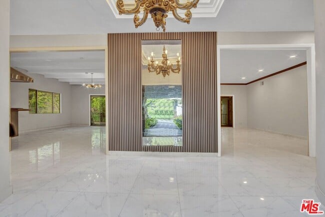 Foto del edificio - 11410 Canton Dr