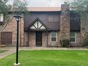 Building Photo - 4107 Vista Rd