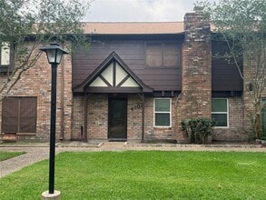 Building Photo - 4107 Vista Rd