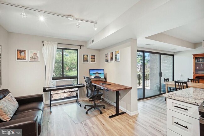 Foto del edificio - 2073 Royal Fern Ct