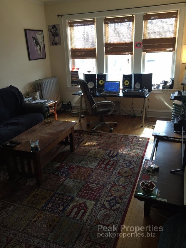 Foto principal - 1158 W Montana St
