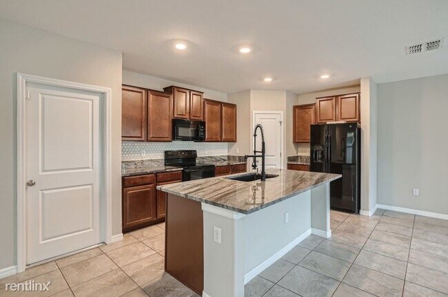 Foto del edificio - 4 br, 2 bath House - 4401 Globe Thistle Dr...