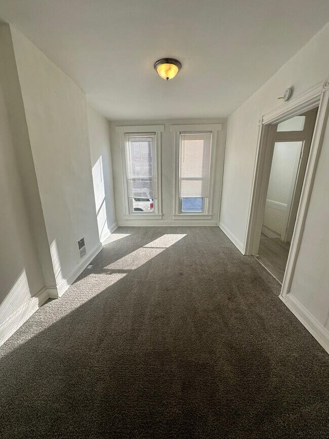 Foto del edificio - 904 N Payson St