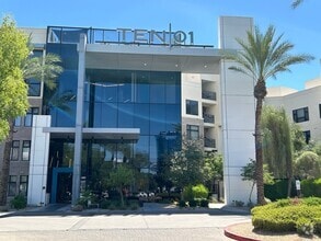 Building Photo - 945 E Playa Del Norte Dr