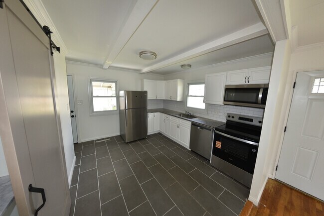 Foto del edificio - 4129 Winterringer St