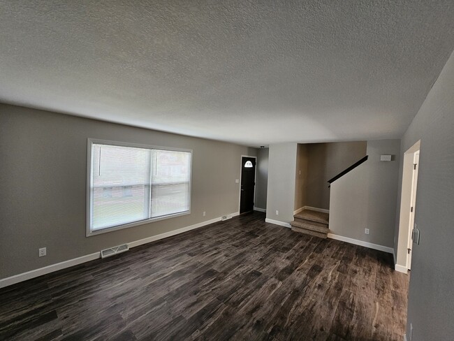 Lining Room - 2115 Kilps Dr