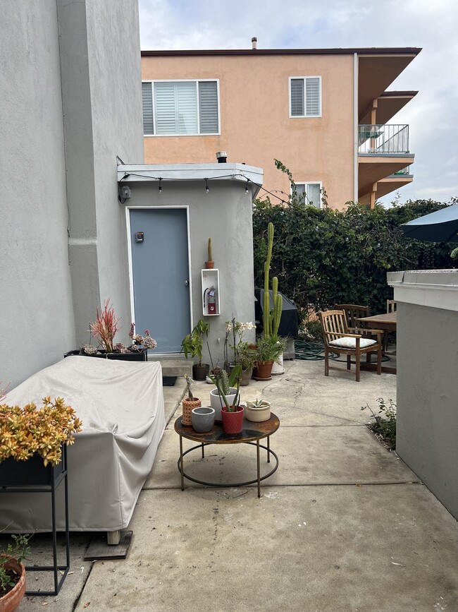 Patio - 702 Pier Ave