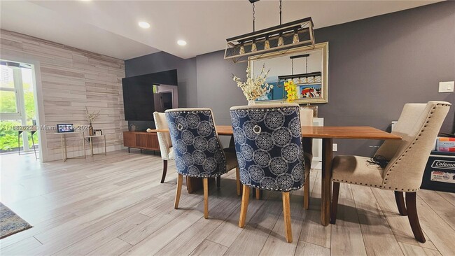 Foto del edificio - 3745 NE 171 St