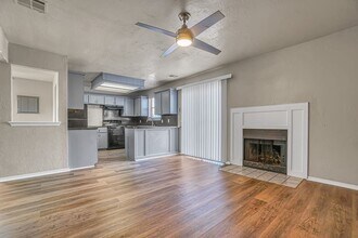 Building Photo - 4028 NW Ozmun Ave