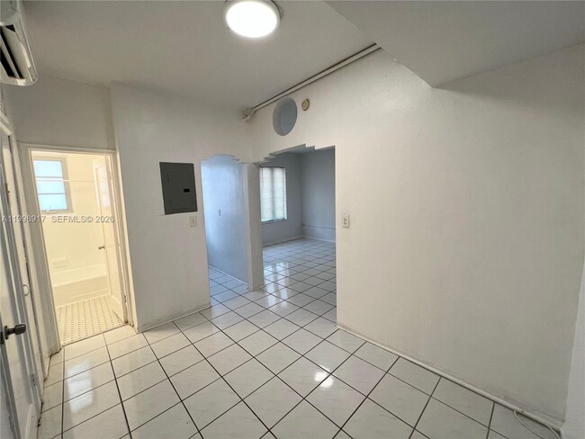 Foto del edificio - 901 Collins Ave