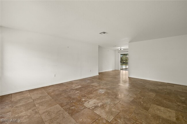 Building Photo - 2150 Aruba Ave