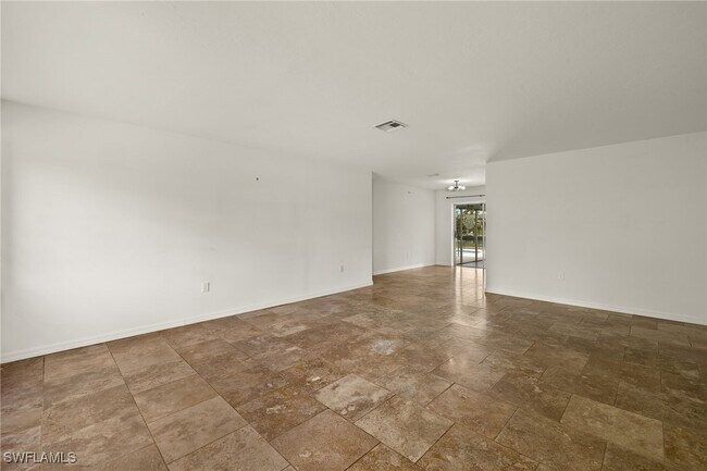 Foto del edificio - 2150 Aruba Ave