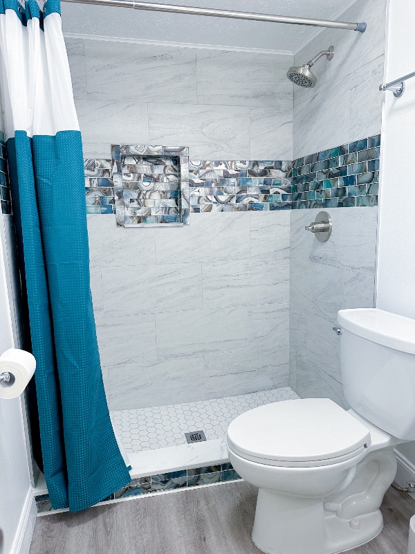 Building Photo - 2370 Leon Ave