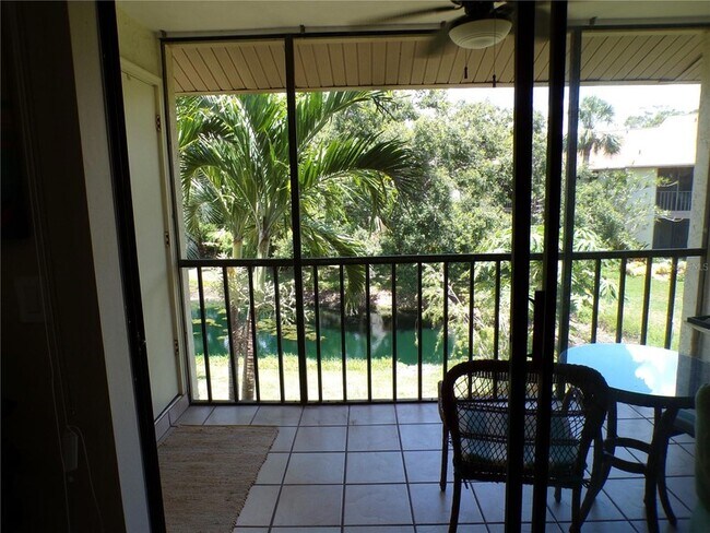 Foto del edificio - 756 White Pine Tree Rd