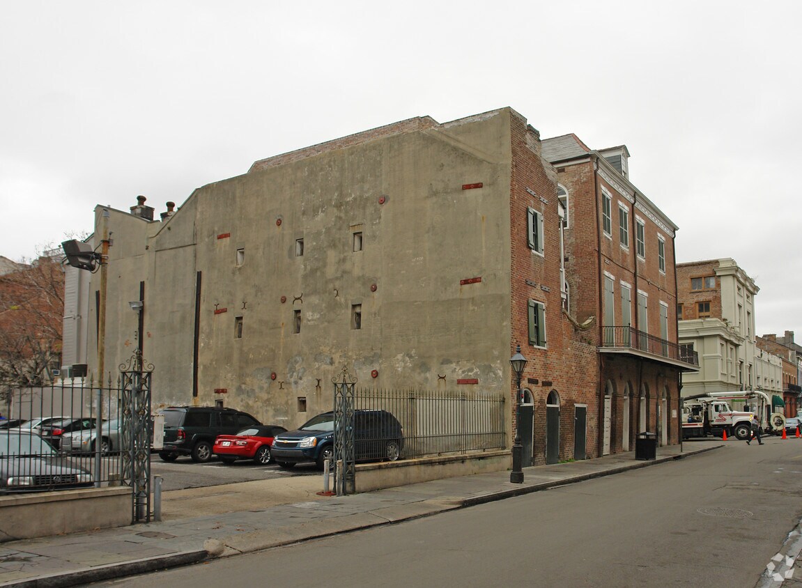 Primary Photo - 536 Toulouse St