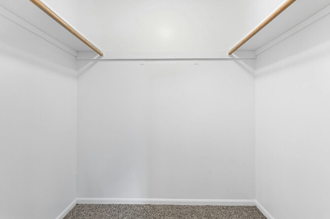 Building Photo - 7401 W 61st St