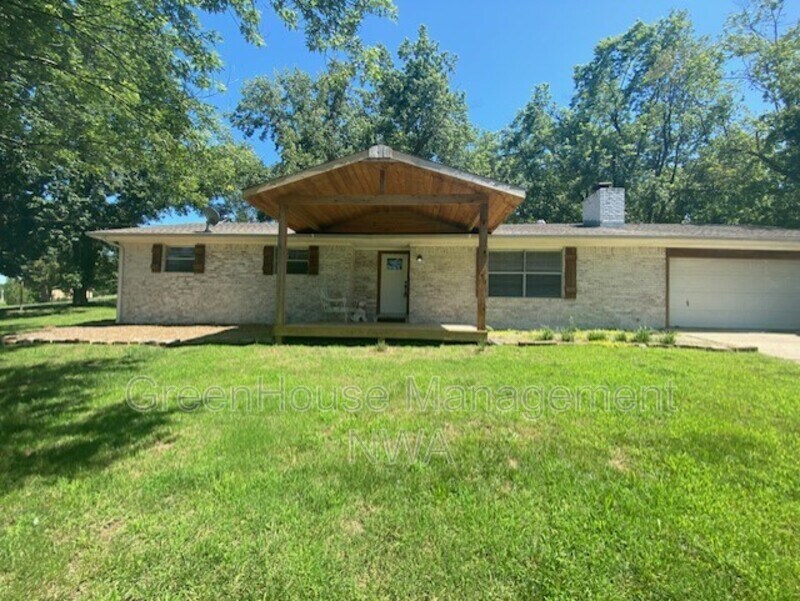 Foto principal - 14517 Osage Rd