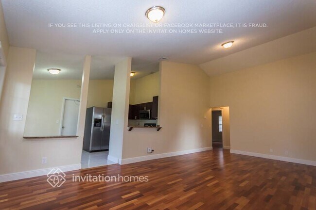 Building Photo - 842 SW 159th Terrace