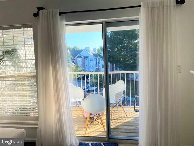 Foto del edificio - 4403 Silverbrook Ln