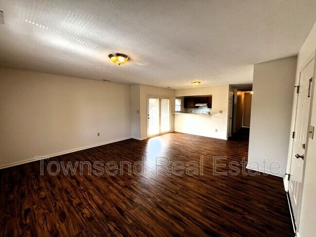 Building Photo - 1055 Ancestry Dr