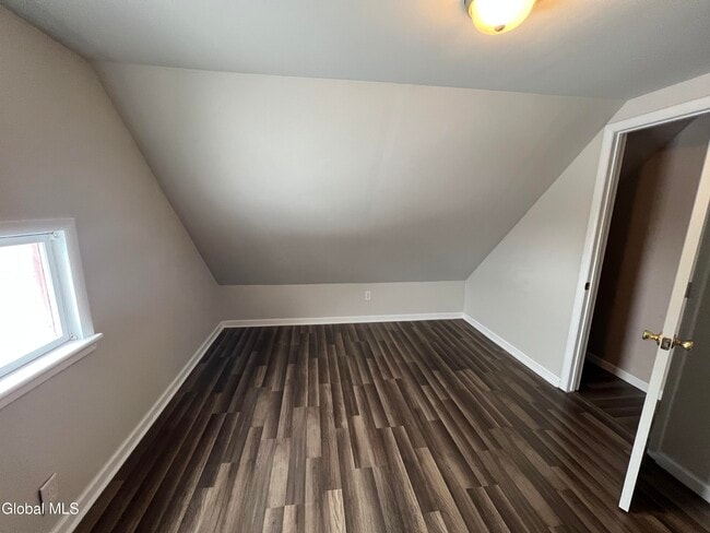 Building Photo - 1114 Union St