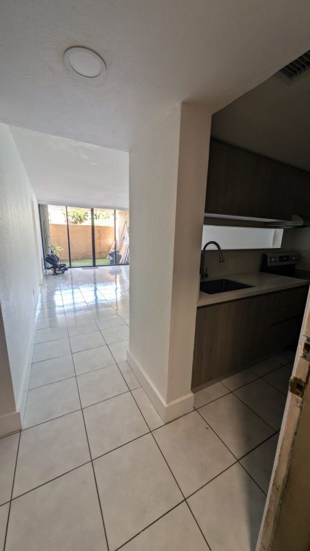 Foto del edificio - 10400 SW 108th Ave