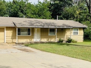 Building Photo - 8717 S Vandalia Ave
