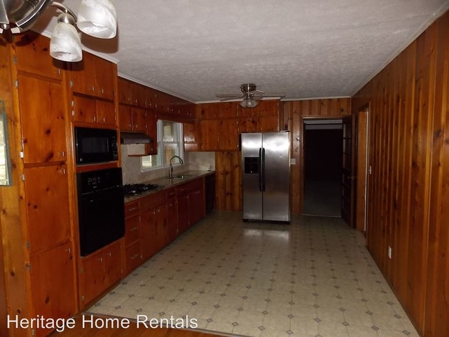 Building Photo - 3 br, 2 bath House - 102 S Lake Shore Dr