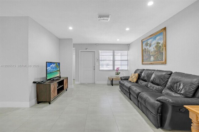 Foto del edificio - 862 W 79th St