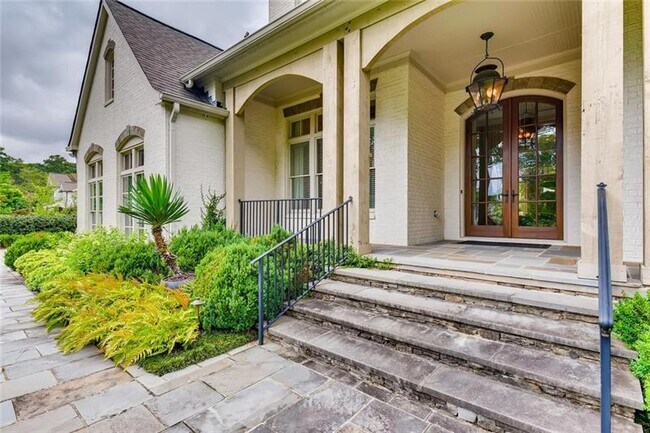 Foto del edificio - 3785 N Stratford Rd NE