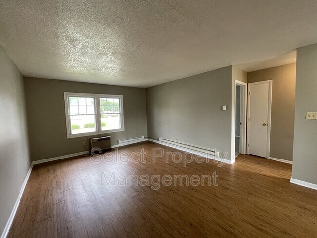 Building Photo - 6312 Nina Dr