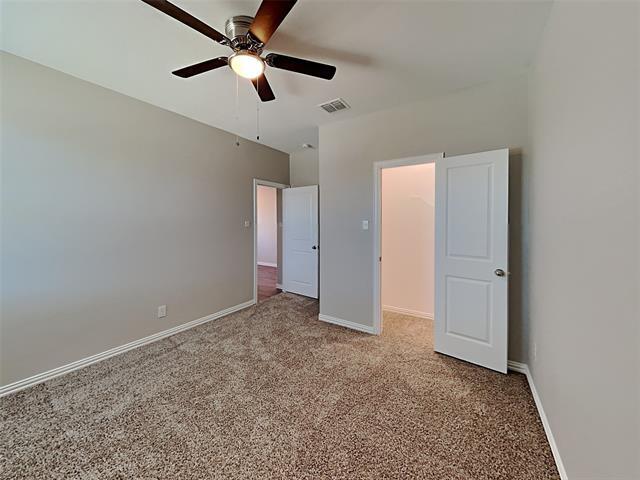 Building Photo - 300 Hackberry St