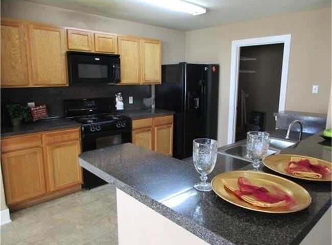 Foto del edificio - 1035 Grassy View Dr