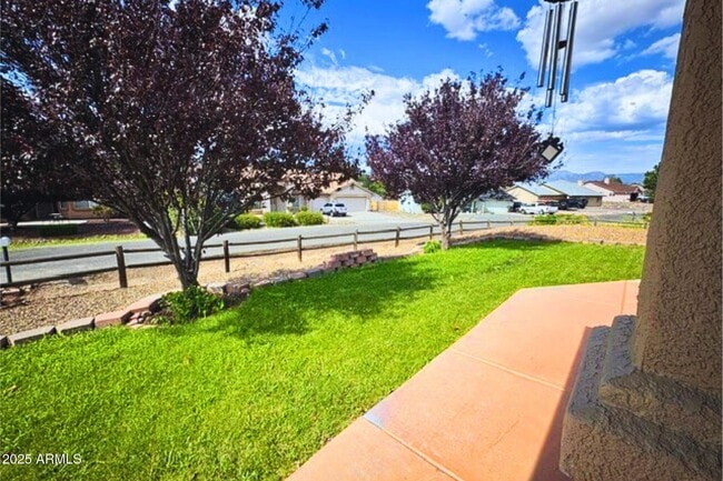 Foto del edificio - 9431 Serpentine Ln
