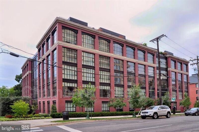 Primary Photo - 1615 N Queen St