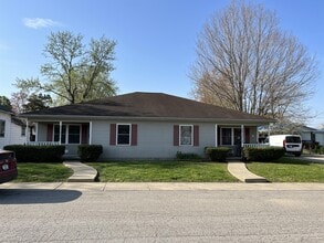 Building Photo - 721 E Coal St