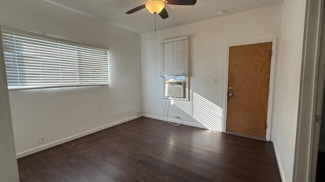 Foto del edificio - 813 W 6th St