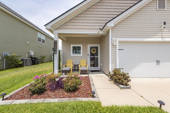 Foto del edificio - 4 Bedroom, 3 Bathroom home in Liberty Village - Goose Creek